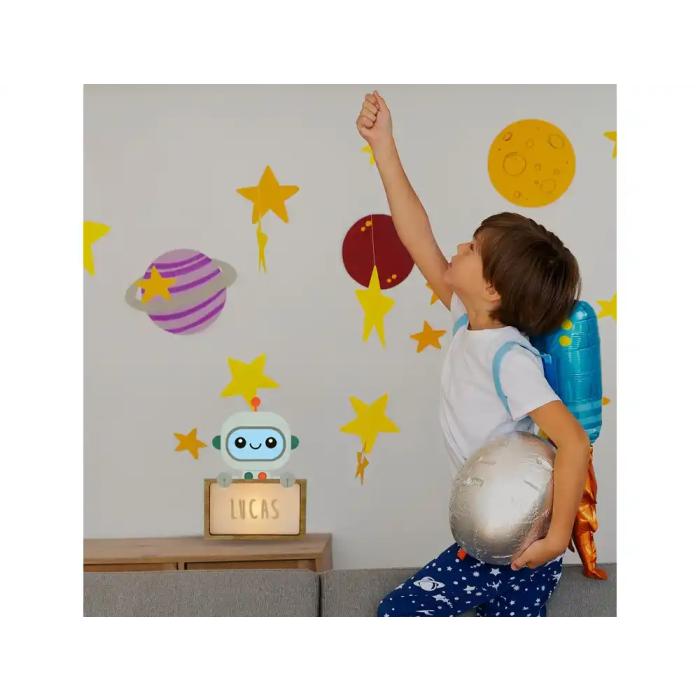 Wondee Lampara Robbot Bebe Madera Personalizable con Nombre - Luz Nocturna Infantil con USB-C y Pilas, Incluye Kit Letras (170x50x125 mm) 4