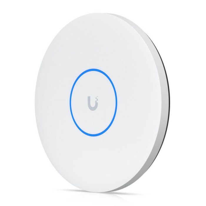 Ubiquiti WiFi 7 (802.11a/b/g/n/ac/ax/be), 6 GHz, 140 m² (1,500 ft²), 10/5/2.5/1 GbE, PoE+, 300+ clients, 206 x 32.5 mm, 750 g 6 Ubiquiti WiFi 7 (802.11a/b/g/n/ac/ax/be), 6 GHz, 140 m² (1,500 ft²), 10/5/2.5/1 GbE, PoE+, 300+ clients, 206 x 32.5 mm, 750 g 6