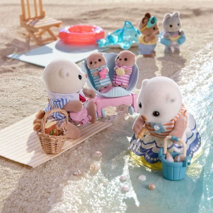 Sylvanian Families Familia Nutria Marina con 4 Figuras y Carro de Bebés Concha - Set de Juego 5803 2