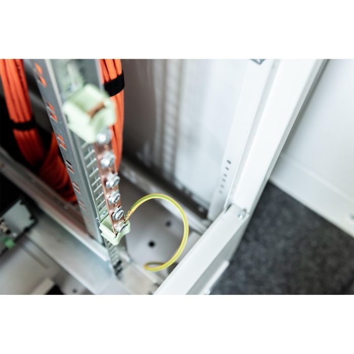 DIGITUS Potentialausgleichschiene für Schränke 4 Erdungskab. 2 DIGITUS Potentialausgleichschiene für Schränke 4 Erdungskab. 2