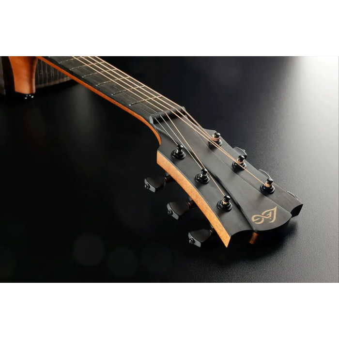 LAG Guitarra Acústica Jumbo Electroacústica Sauvage Lag Natural Satinado Tapa Sólida Brankowood Fondo Aros Eucalipto Cutaway Electrónica Stage LAG Funda Incluida 6