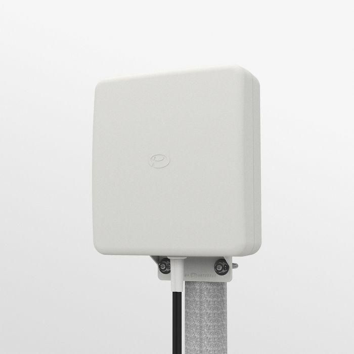 Panorama Antennas WMM8GG-7-38 Antena Celular/LTE 2x2 (698-960/1710-3800MHz), 9 dBi, Direccional, IP65, Cable 5m SMA-M 1