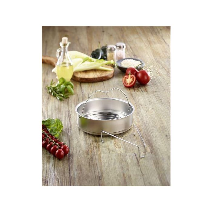 Fissler Cestillo Perforado con Trípode 22cm para Ollas a Presión Vitaquick y Vitavit - Acero Inoxidable 18/10 - Modelo 61030000800/0 Fissler Cestillo Perforado con Trípode 22cm para Ollas a Presión Vitaquick y Vitavit - Acero Inoxidable 18/10 - Modelo 61030000800/0