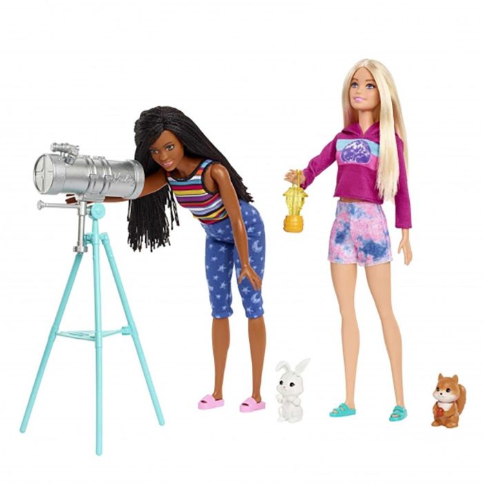 Barbie Hgc18 Set Camping con Muñecas Malibu & Brooklyn Roberts, Tienda de Campaña y Accesorios. Incluye Sillas, Telescopio, Hoguera 5