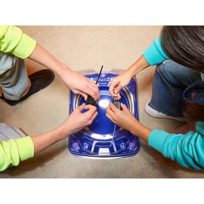 Hasbro G0842 Beyblade Estadio Premium Drop Attack X Set de Batalla Beystadium 2 Tops y 2 Lanzadores +8 años 3 Hasbro G0842 Beyblade Estadio Premium Drop Attack X Set de Batalla Beystadium 2 Tops y 2 Lanzadores +8 años 3