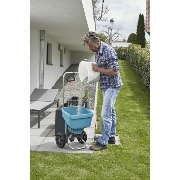 Gardena Esparcidor sobre ruedas XL, 18L, para grandes superficies hasta 800m², ancho 1.5-6m, con ajuste ergonómico de dosis y distribución precisa 3 Gardena Esparcidor sobre ruedas XL, 18L, para grandes superficies hasta 800m², ancho 1.5-6m, con ajuste ergonómico de dosis y distribución precisa 3