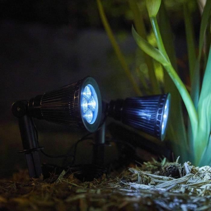 Lumisky LUM3666162005849 Foco solar Proyector 2 en 1 para pegar o fijar, LED blanco, SPIKY AWAY, W34 H42 cm 1 Lumisky LUM3666162005849 Foco solar Proyector 2 en 1 para pegar o fijar, LED blanco, SPIKY AWAY, W34 H42 cm 1