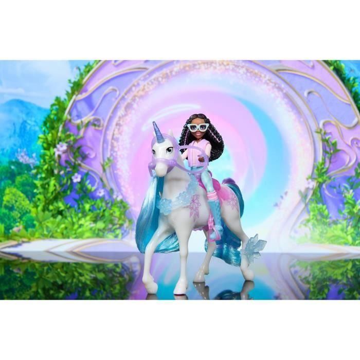 Spinmaster SPI6072675 Figuras Layla + Glaciar Unicorn School - 5 Accesorios Incluidos - A partir de 4 Años 5