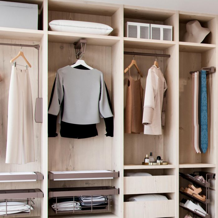 Emuca Colgador extraíble para armario Moka, Plástico y Aluminio, Pintado moka 2 Emuca Colgador extraíble para armario Moka, Plástico y Aluminio, Pintado moka 2