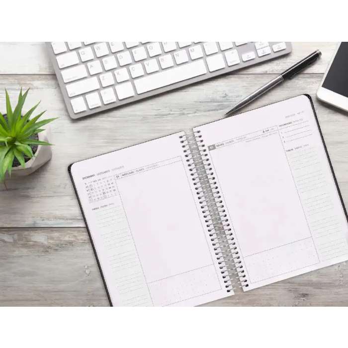 Antartik Agenda Manifest Día Página A5+ 2026 Rosa Papel 80g FSC 4