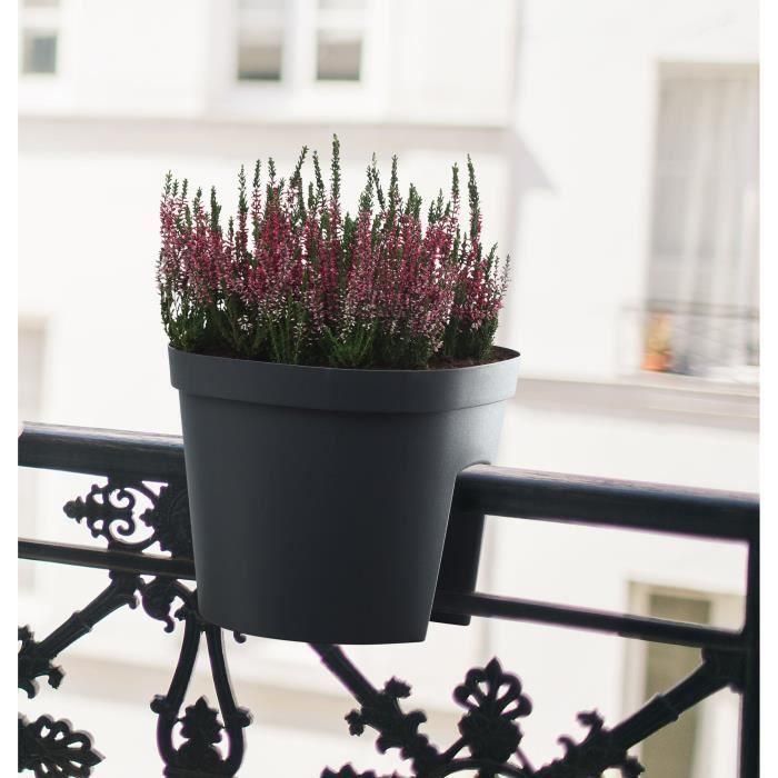 Maceta balaustrada - GARDEN ID Smile - Anth. 30 cm - Se adapta a todas las barandillas - Reserva de agua - reciclada y 100% reciclable 4 Maceta balaustrada - GARDEN ID Smile - Anth. 30 cm - Se adapta a todas las barandillas - Reserva de agua - reciclada y 100% reciclable 4