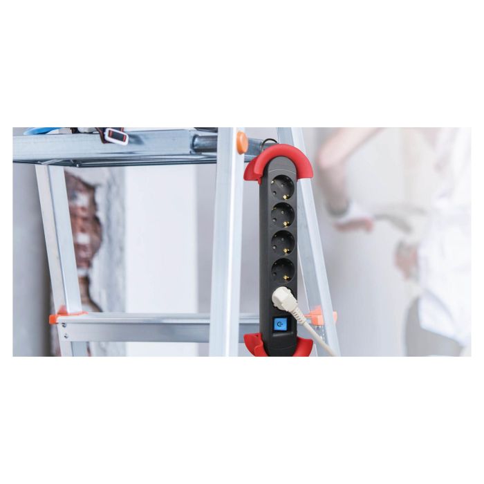 Bachmann 500.100 Enchufe Múltiple de Sobremesa con 5 Contactos Schutzkontakt (Schuko), Interruptor y Luz Indicadora, Cable de 5m, Color Rojo, para Uso Interior