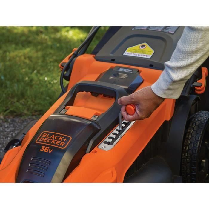 BLACK & DECKER Cortacésped Batería Autosense 48cm 36V 2x2Ah, Mulching, Expulsión Lateral, Recogida, 7 Alturas, Hasta 45 min Autonomía 4 BLACK & DECKER Cortacésped Batería Autosense 48cm 36V 2x2Ah, Mulching, Expulsión Lateral, Recogida, 7 Alturas, Hasta 45 min Autonomía 4