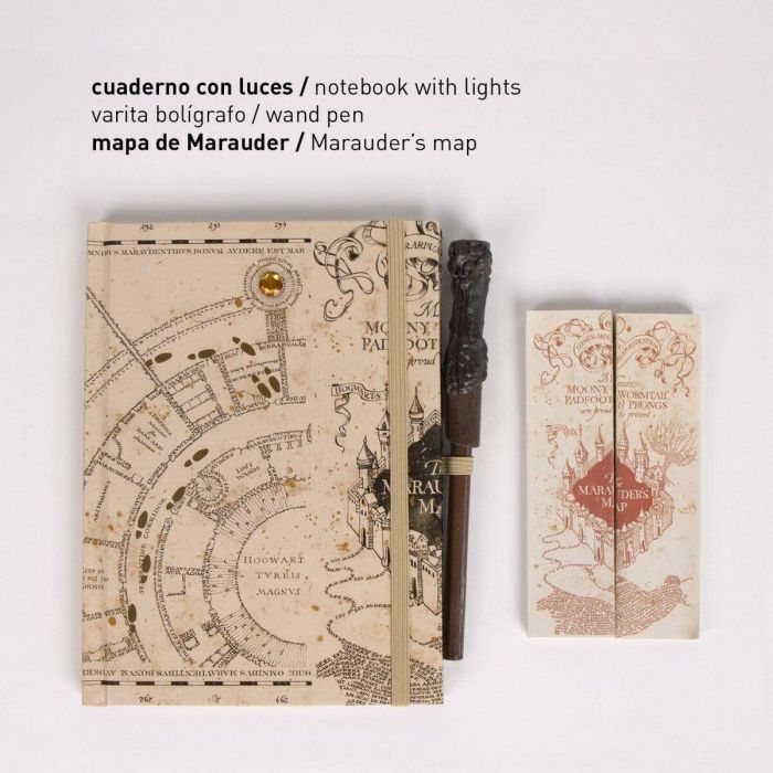Set de papelería luces harry potter 25.5 x 22.0 x 25.0 cm 6 Set de papelería luces harry potter 25.5 x 22.0 x 25.0 cm 6