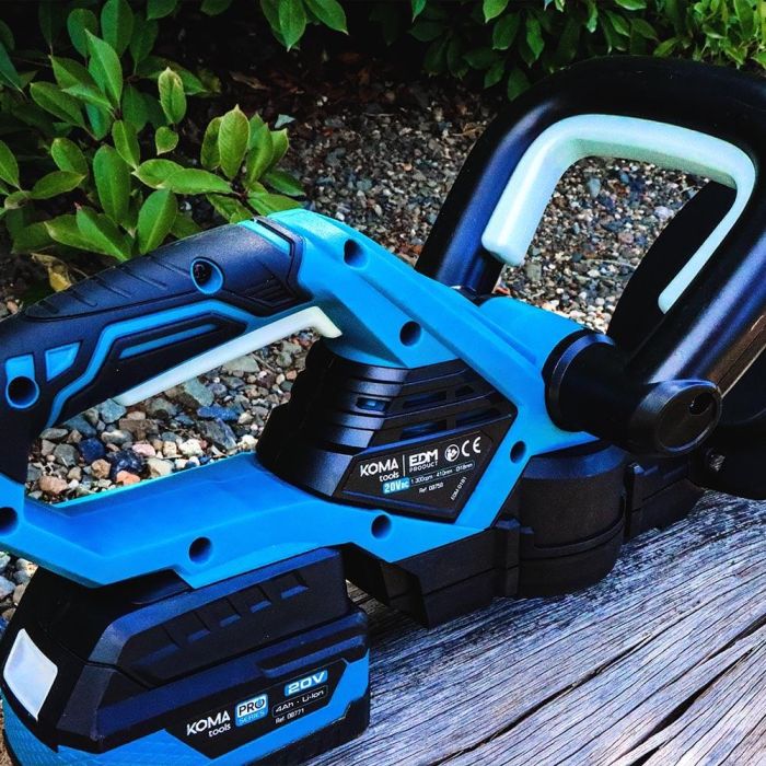 Koma Tools 20v-cs Cortasetos Eléctrico 20V Sin Batería Ni Cargador, 410mm Longitud de Corte, Ø18mm Diámetro, Mango Ergonómico, Pro Series 6