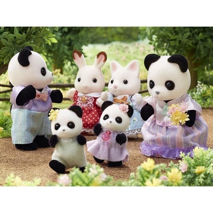 Sylvanian Families La Familia Panda para Niños con 4 Personajes Articulados
