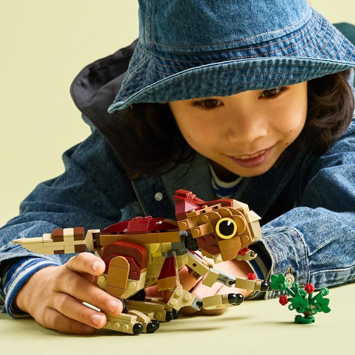 LEGO 76970 Jurassic World Set Dolores Bebé: Aquilops Figura Construible de Dinosaurio Móvil, Articulado, para Jugar y Exponer, +7 Años 4 LEGO 76970 Jurassic World Set Dolores Bebé: Aquilops Figura Construible de Dinosaurio Móvil, Articulado, para Jugar y Exponer, +7 Años 4