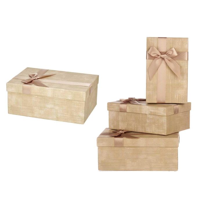 Set 3 Cajas de Cartón Rectangular Natural con Rayas y Lazo - Pincello 23x16x10 cm (12 Unidades) Set 3 Cajas de Cartón Rectangular Natural con Rayas y Lazo - Pincello 23x16x10 cm (12 Unidades)