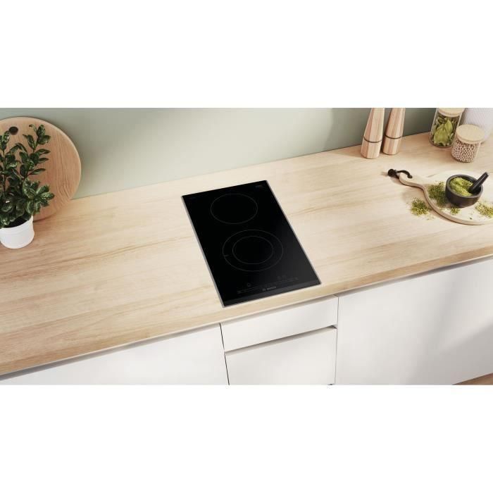 Dominó vitrocerámica BOSCH SER6 2 fuegos 3500 W 30,6 x 52,7 cm PKF375FP2H Negro 2 Dominó vitrocerámica BOSCH SER6 2 fuegos 3500 W 30,6 x 52,7 cm PKF375FP2H Negro 2