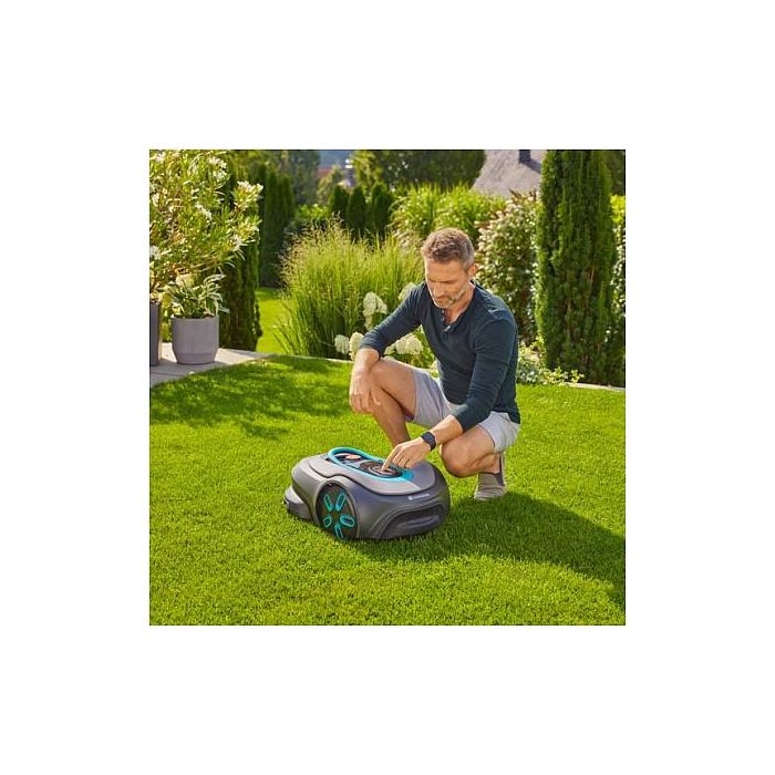 GARDENA Mähroboter smart SILENO max - Robot cortacésped para 1200 m², 16 cm ancho de corte, con estación base 7