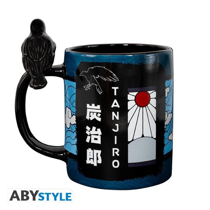 Abystyle Taza Demon Slayer Tanjiro Kamado con Mascara y Cuervo Kasugai en Asa, Ceramica, 460 ml