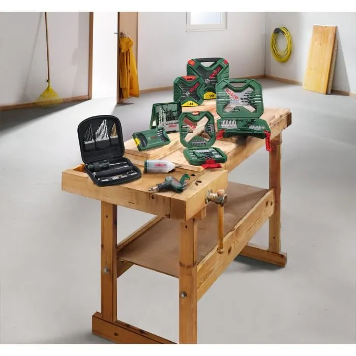 Bosch Caja de accesorios 50 piezas - 11 brocas metal HSS-TIN, 6 brocas material HM, 5 mechas madera, 2 mechas planas titanio, 18 puntas destornillador 2