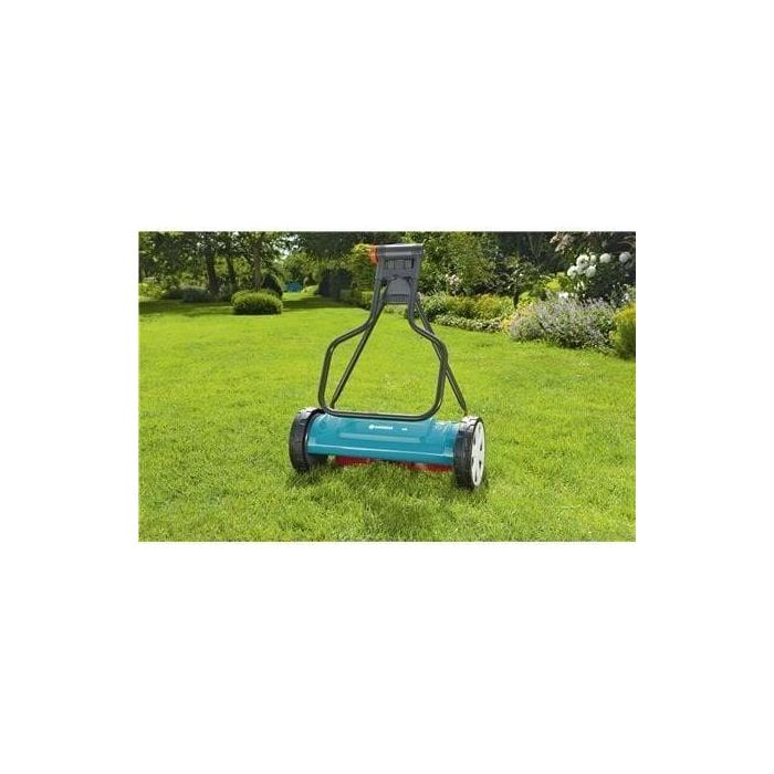 Gardena 400 Classic Segadora de cilindros con Ancho de corte 40 cm, corte sin fricción y manillar ergonómico 1 Gardena 400 Classic Segadora de cilindros con Ancho de corte 40 cm, corte sin fricción y manillar ergonómico 1