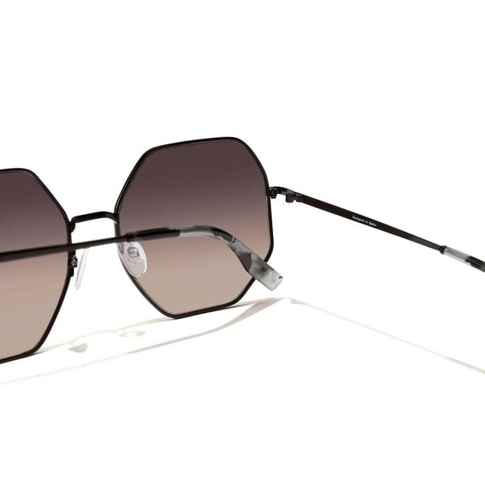 Hawkers Gafas de Sol LUMINA #Black Smoky Black para Mujer, Lentes Cuadrados Metálicos con Protección UV