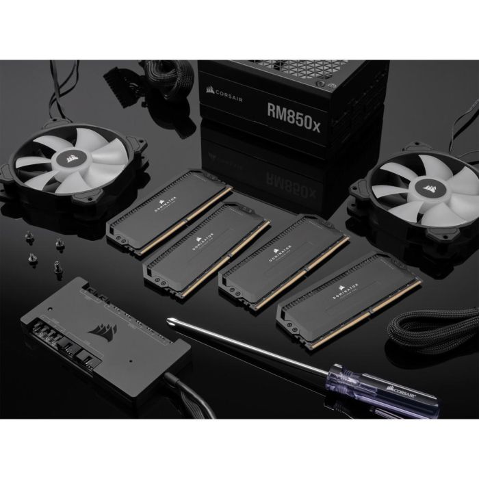 Corsair CMT64GX5M2B6600C32 Dominator Platinum - Memoria RAM 64 GB (2x 32 GB) DIMM 6600 MHz Dual-Kit Intel XMP - Negro 3 Corsair CMT64GX5M2B6600C32 Dominator Platinum - Memoria RAM 64 GB (2x 32 GB) DIMM 6600 MHz Dual-Kit Intel XMP - Negro 3