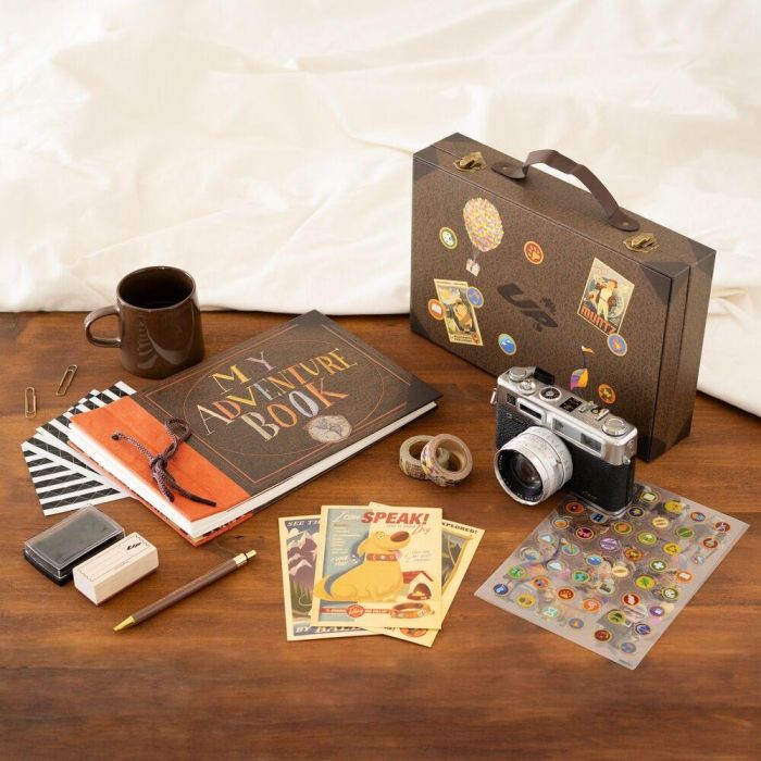 Set Maletin Scrapbook My Adventure Book UP Disney Pixar 6