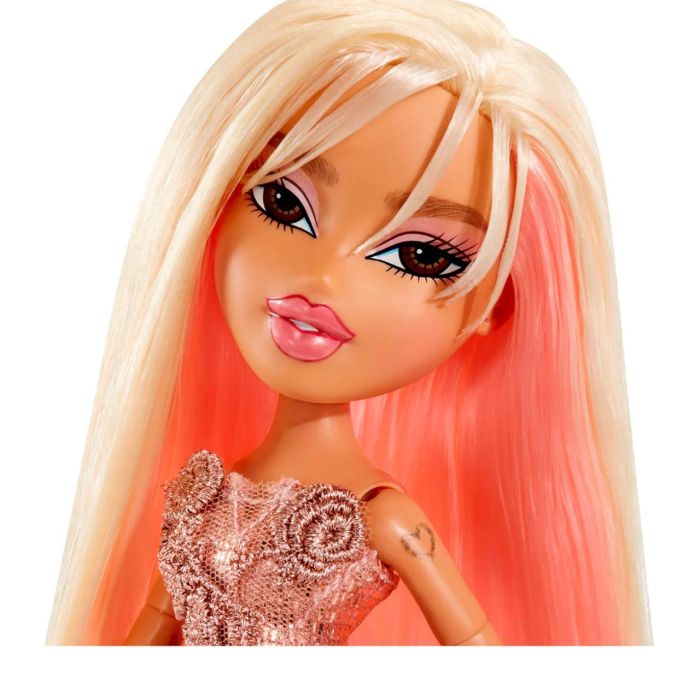 Muñeca Bratz Celebrity Karol G 511519 Mga 3