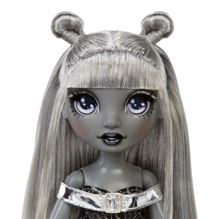 MGA Muñeca Luna Shadow High, Icónicas rivales de Rainbow High con un nuevo look más fashion que nunca. MGA Muñeca Luna Shadow High, Icónicas rivales de Rainbow High con un nuevo look más fashion que nunca.