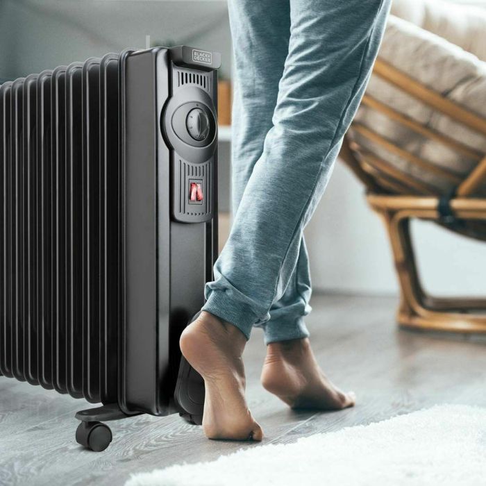 Radiador de Aceite (11 cuerpos) Black & Decker ES9350070B 2300W Negro 2300 W 21 Radiador de Aceite (11 cuerpos) Black & Decker ES9350070B 2300W Negro 2300 W 21