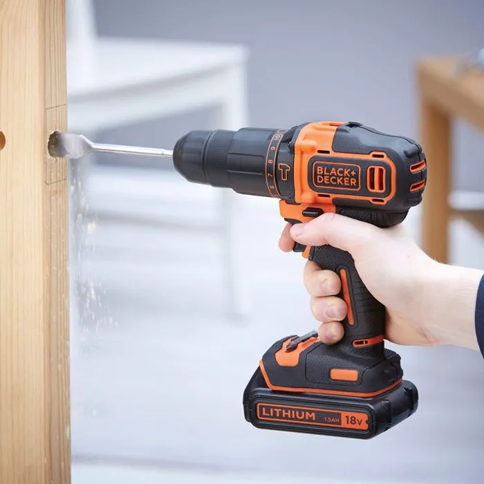 Black + Decker Kit de Herramientas Inalámbricas de 18V BCK22S1S 3