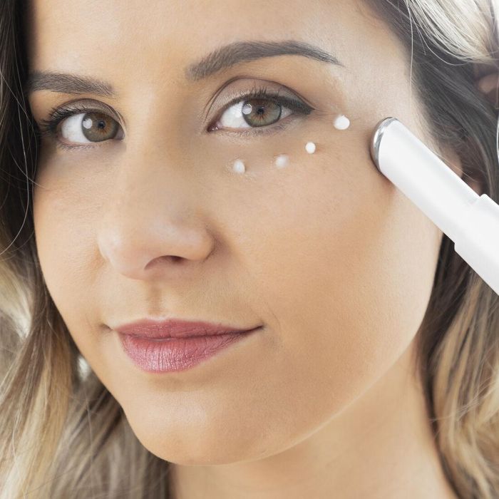 Masajeador de Ojos Antiedad con Fototerapia, Termoterapia y Vibración Therey InnovaGoods 6 Masajeador de Ojos Antiedad con Fototerapia, Termoterapia y Vibración Therey InnovaGoods 6