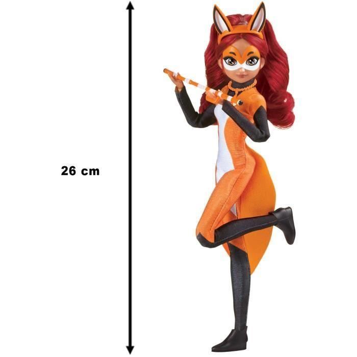 BANDAI Miraculous Ladybug - Muñeca de moda 26 cm: Rena Rouge 1 BANDAI Miraculous Ladybug - Muñeca de moda 26 cm: Rena Rouge 1