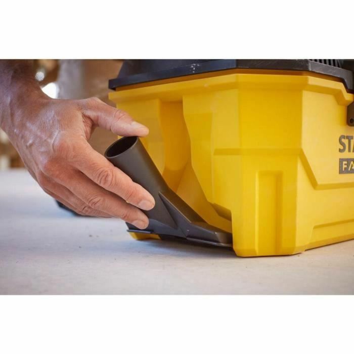 Stanley Fatmax Aspirador de Agua y Polvo SFMCV002B-XJ Litio 18V Sin Batería 2