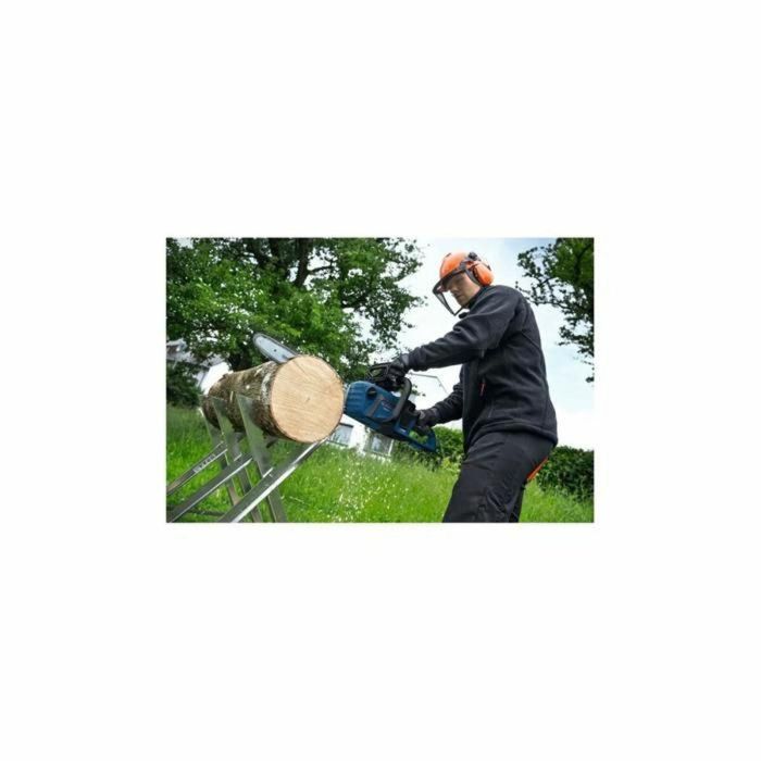 Bosch GKE 18V-40 Motosierra a Batería Profesional, 18V, 12.4 m/s, Calibre 1.1 mm, Cadena 3/8" Bosch GKE 18V-40 Motosierra a Batería Profesional, 18V, 12.4 m/s, Calibre 1.1 mm, Cadena 3/8"