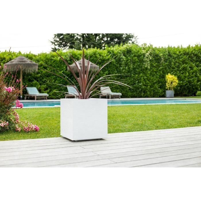 EDA PLASTIQUE Caja de flores cuadrada Graphit - 57 L - 49.5 x 49.5 x 49.5 cm - Plomo blanco 3 EDA PLASTIQUE Caja de flores cuadrada Graphit - 57 L - 49.5 x 49.5 x 49.5 cm - Plomo blanco 3