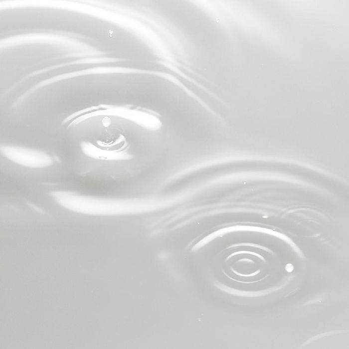 Sensai ABSOLUTE SILK micro essence-in-lotion Loción 125 ml 2