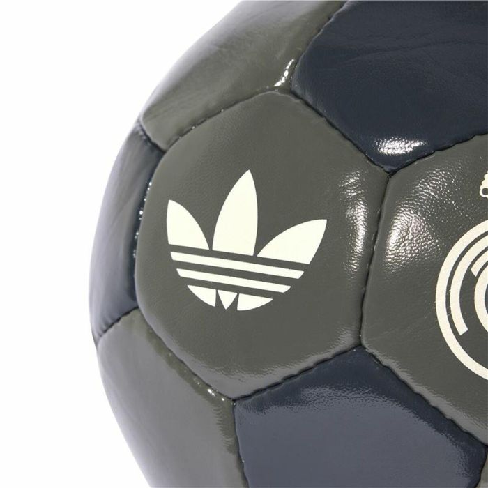 Balón de Fútbol Adidas Real Madrid Away Club Ball Carbón Negro Talla 5 2 Balón de Fútbol Adidas Real Madrid Away Club Ball Carbón Negro Talla 5 2