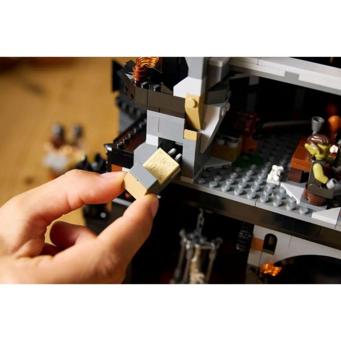 Juego de Construcción Lego ICONS 10333 The Lord of the Rings: Barad-dûr 5471 Piezas 11
