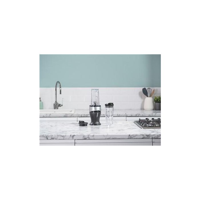 Ninja QB3001EUS Batidora de Vaso Individual para Smoothies 700W con 2 Vasos y Tapas de Viaje 6 Ninja QB3001EUS Batidora de Vaso Individual para Smoothies 700W con 2 Vasos y Tapas de Viaje 6