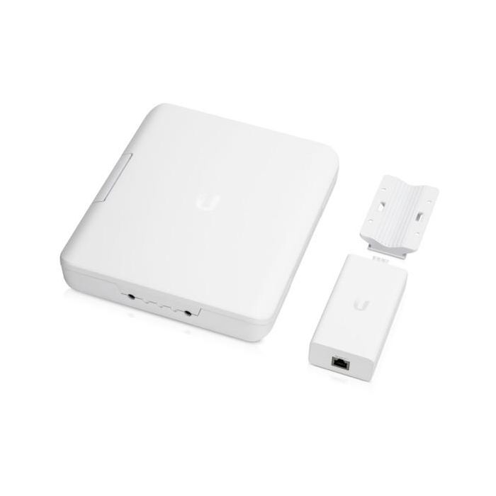 Ubiquiti UniFi Switch Flex Utility USW-Flex Outdoor Weatherproof Enclosure with 60W PoE Adapter for UniFi Switch Flex 5 Ubiquiti UniFi Switch Flex Utility USW-Flex Outdoor Weatherproof Enclosure with 60W PoE Adapter for UniFi Switch Flex 5