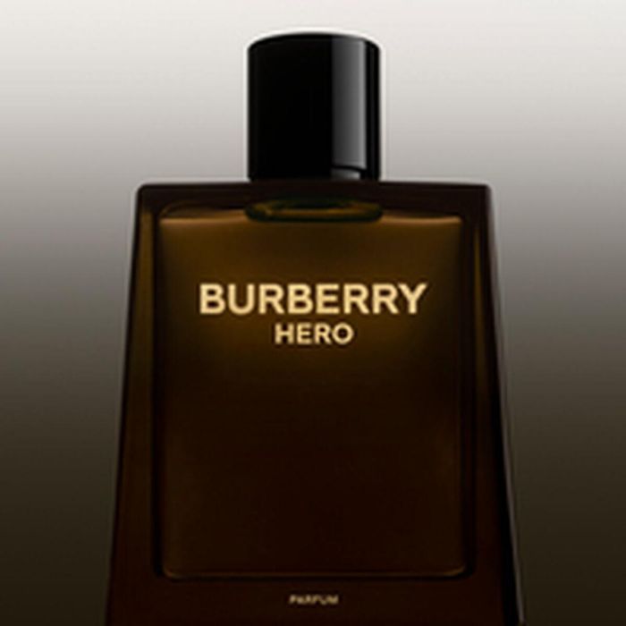 Burberry By Hero Parfum 200 mL Recarga 10 Burberry By Hero Parfum 200 mL Recarga 10