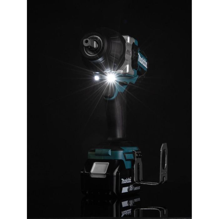 Makita DTW1004Z Llave de Impacto a Batería sin Escobillas 18V 1050 Nm 1/2" Negro/Turquesa 7 Makita DTW1004Z Llave de Impacto a Batería sin Escobillas 18V 1050 Nm 1/2" Negro/Turquesa 7
