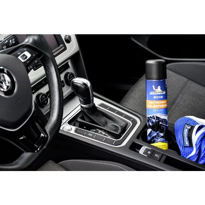 Michelin Expert Plastic Gloss Menta 400 ml Limpiador y Protector para Plásticos Michelin Expert Plastic Gloss Menta 400 ml Limpiador y Protector para Plásticos
