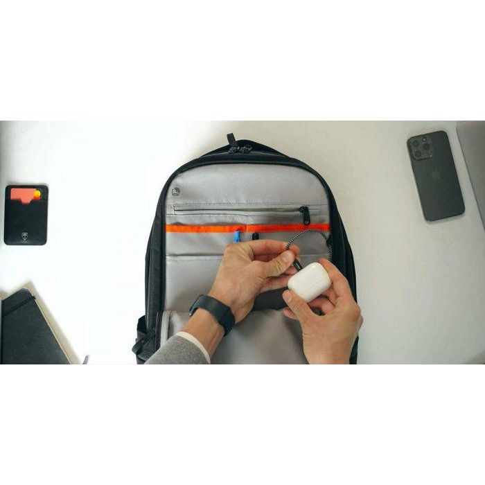 Hyper HyperPack Pro Mochila con Localizador Apple Find My, 22L, Resistente Agua Cordura, Antirrobo para Profesional 13