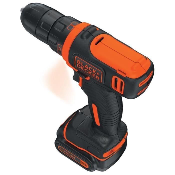 Destornillador inalámbrico BLACK & DECKER con 2 baterías y una caja de 10.8 V 1 Destornillador inalámbrico BLACK & DECKER con 2 baterías y una caja de 10.8 V 1