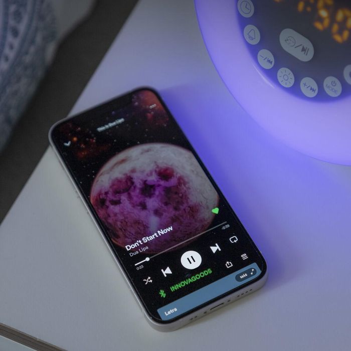 Despertador Amanecer Recargable con Altavoz Sunrilk InnovaGoods 3 Despertador Amanecer Recargable con Altavoz Sunrilk InnovaGoods 3